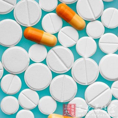 同时口服抗生素,双管齐下 同时口服抗生素,双管齐下