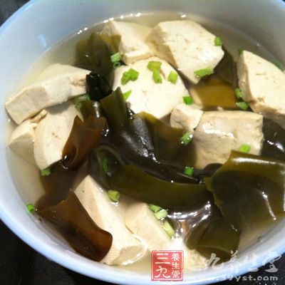 推荐食谱：海带豆腐汤