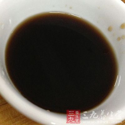 加入蜂蜜與乳脂，制成潤(rùn)膚面膜膏