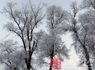 寒即寒冷，小寒表示寒冷的程度