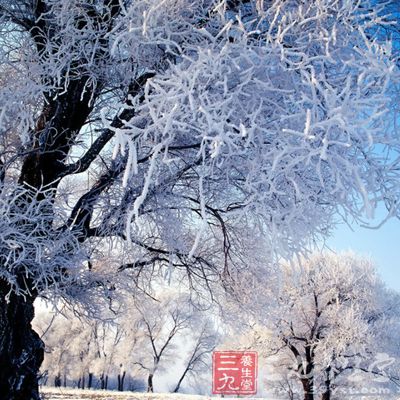 2019年小寒时间:1月5日 23:38:52,农历 2018年十一月(大)三十 2019年小寒时间:1月5日 23:38:52,农历 2018年十一月(大)三十