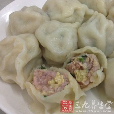 三鲜馅可分为净三鲜、肉三鲜和半三鲜三种 三鲜馅可分为净三鲜、肉三鲜和半三鲜三种