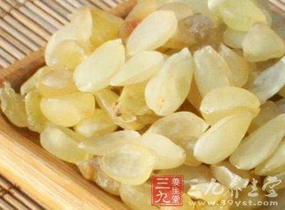 用于脾虚久泻，遗精带下，心悸失眠