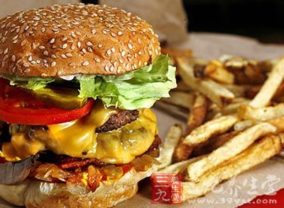 不仅仅是男性会有这些行为,很多的女性也一样 不仅仅是男性会有这些行为,很多的女性也一样