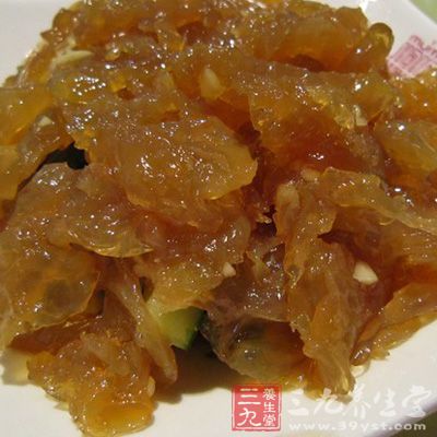 有些生產(chǎn)者將沒有完全處理的二礬海蜇產(chǎn)品作為成品銷售