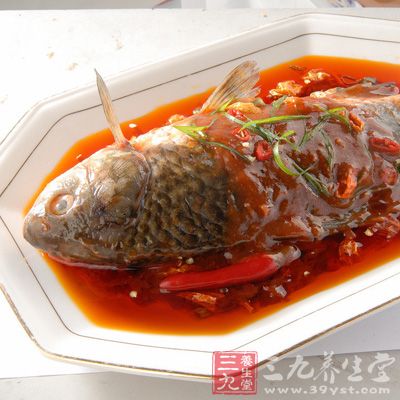 鲫鱼与冬瓜相克，同食会使身体脱水