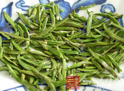 需要从制茶的工艺和茶叶的采摘时间