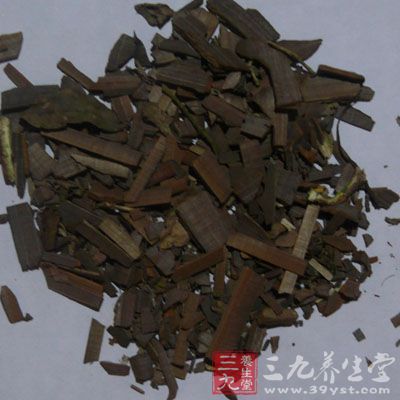 治跌打伤痛,可配大黄、红花、赤芍等药,以增强化瘀消肿止痛之效 治跌打伤痛,可配大黄、红花、赤芍等药,以增强化瘀消肿止痛之效