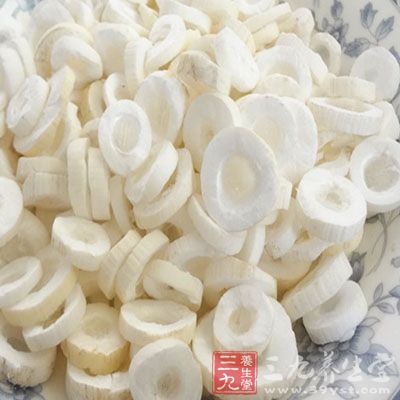 猪蹄一只配料:通草(中药)3克 猪蹄一只配料:通草(中药)3克