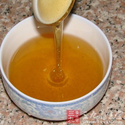蜂蜜具有补中益气、安五脏之功效