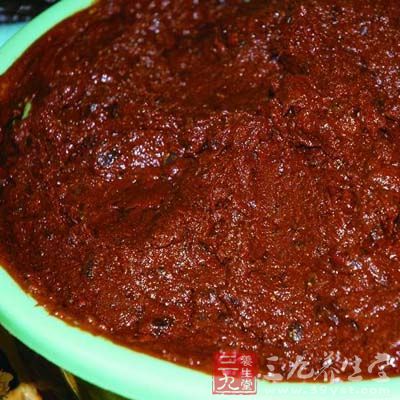 豆瓣酱是调味品中比较常用的调料 豆瓣酱是调味品中比较常用的调料