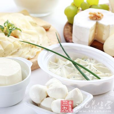 配一種奶制品,或一個時令水果 配一種奶制品,或一個時令水果