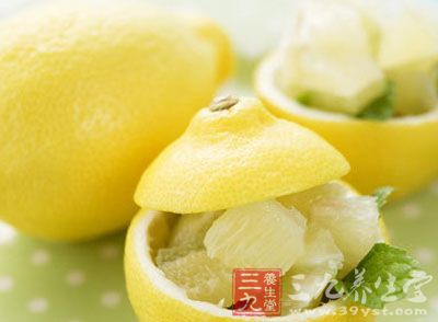 舌尖感甜,舌根感苦,舌侧感酸,舌尖周边感咸