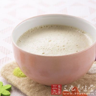 燕麥片中豐富的β葡聚糖能改善免疫系統(tǒng)，有效抗擊病毒