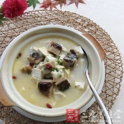 青魚豆腐