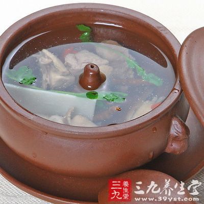 乳鸽与荞麦或荞麦花煮汤或红烧，可以治疗头晕、高血压