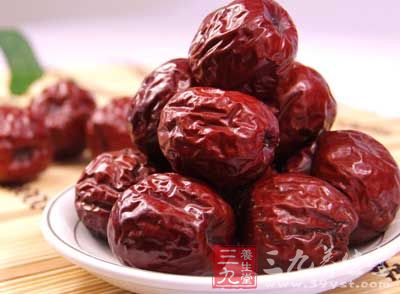 乌鸡、阿胶、红枣、龙眼、桑葚、覆盘子 乌鸡、阿胶、红枣、龙眼、桑葚、覆盘子