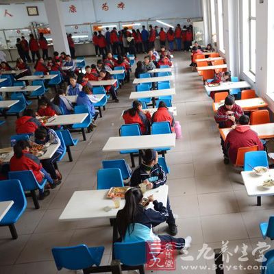 学校食堂_深夜食堂_学校食堂收入(2)