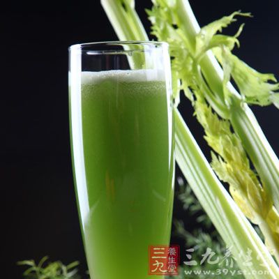 如生梨汁,藕汁、 荸荠汁、芦根汁、芹菜汁 如生梨汁,藕汁、 荸荠汁、芦根汁、芹菜汁