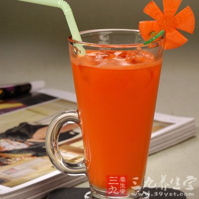 给宝宝喝苹果+胡萝卜水 给宝宝喝苹果+胡萝卜水