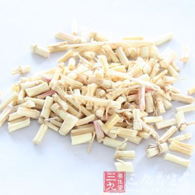 红小豆与白茅根在增强利水消肿的同时,还有一定的凉血通淋之功,可用于
