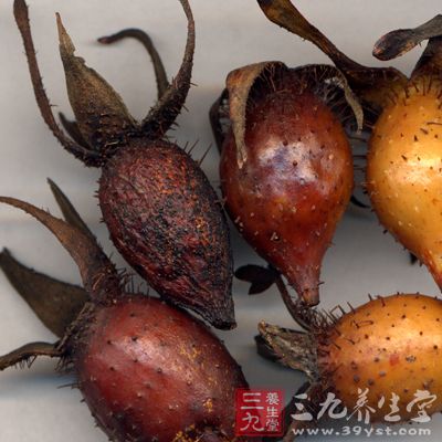 金樱子25克,杜仲30克,猪尾2条(去毛洗净) 金樱子25克,杜仲30克,猪尾2条(去毛洗净)