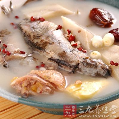 赤小豆鲤鱼汤