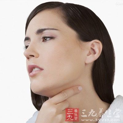 湿咳的症状是咳个不停,且喉咙带痰