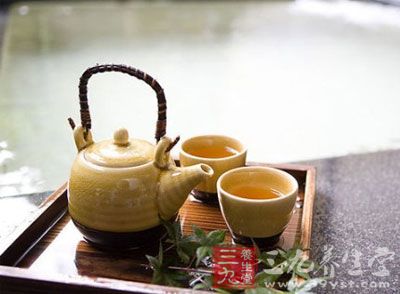 茶水中含有单宁酸