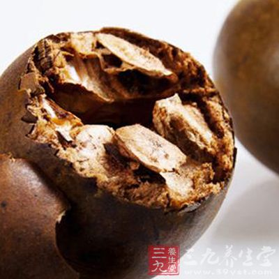 买罗汉果,要以颜色黑褐,有光泽,摇时不响者为佳 买罗汉果,要以颜色黑褐,有光泽,摇时不响者为佳