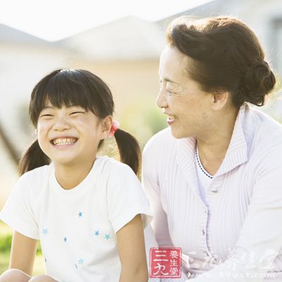 鸡头米中所含的棉子糖，是老少皆宜的滋补品