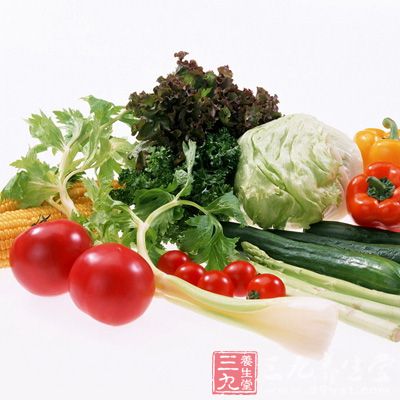 蔬菜类除香菇、类豆(如扁豆)、紫菜和菠菜不宜大量食用外，皆可食用