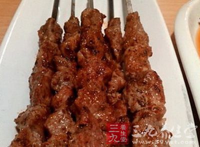 碳烤羊肉串的腌制方法 碳烤羊肉串的腌制方法