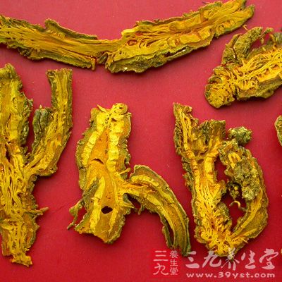 用黄连碱每天0.75-4g，分3-4次口服，疗程6-14天