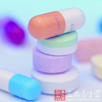 对于垂体泌乳素分泌型肿瘤，90%以上的患者(无论是微腺瘤还是大腺瘤)都可以用多巴胺激动剂(短效制剂溴隐亭，长效制剂卡麦角林)控制PRL水平