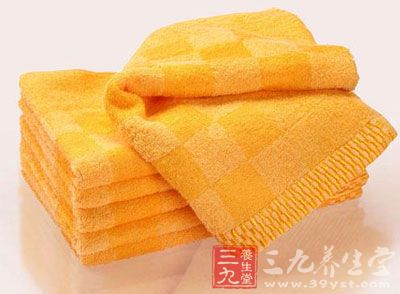 毛巾发粘有怪味怎么办 毛巾发粘有怪味怎么办