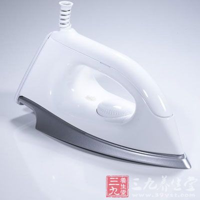 电熨斗用久了 电熨斗用久了