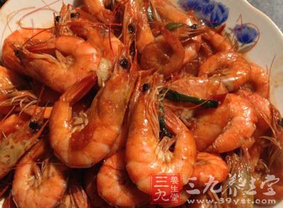 但注意不能同时服用维生素c,否则易发生相克现象 但注意不能同时服用维生素c,否则易发生相克现象