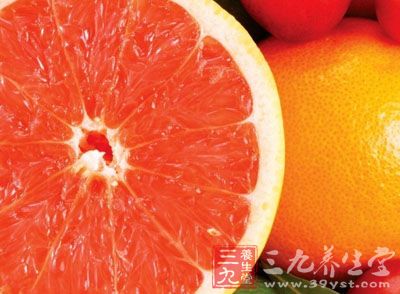 吃葡萄柚可能还有助于降低患糖尿病的风险