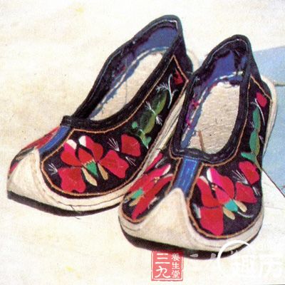 古代中国人穿鞋为啥不分左右(2)