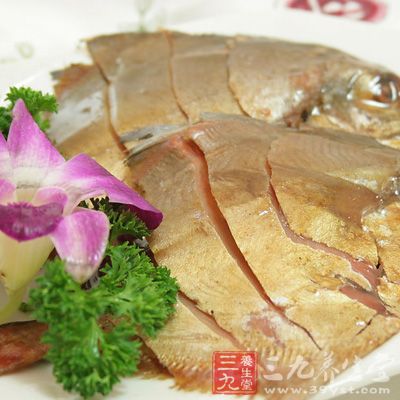 鯧魚忌用動物油炸制