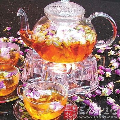 丹參杞玫瑰茶具有益氣活血，養(yǎng)陰安神的功效