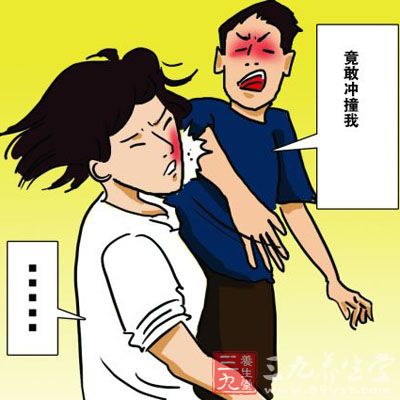四川男子殴打护士致流产被拘