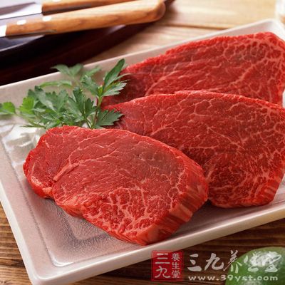 每天限吃180克的高蛋白食物，这包括肉类、干酪、鸡肉和鱼肉