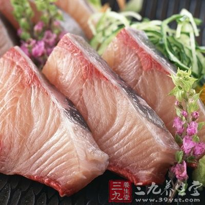 鱼肉、禽肉、瘦肉、牛奶