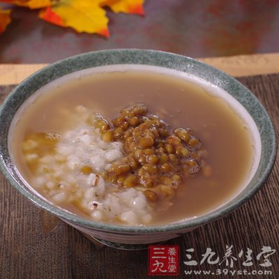 經(jīng)常食用綠豆湯，可以補(bǔ)充營養(yǎng)，增強(qiáng)體力