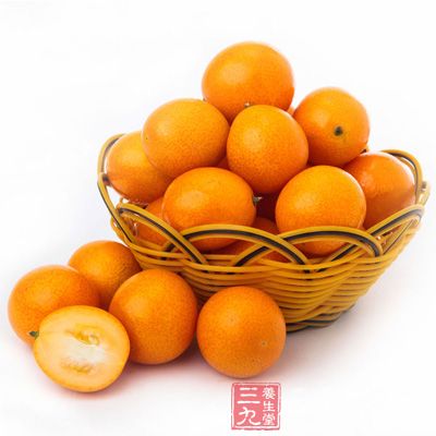 金桔中的有机酸会刺激胃壁的粘膜,对胃不利 金桔中的有机酸会刺激胃壁的粘膜,对胃不利