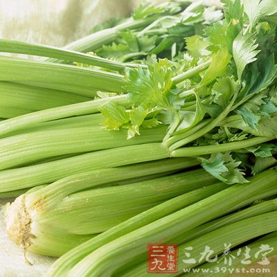 輔料：芹菜15克,冬寒菜15克,小米面10克