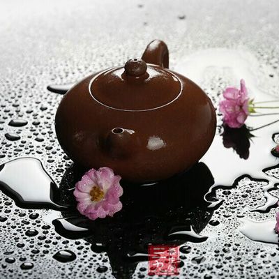 壶也因作者不同而蕴含的不同的美 壶也因作者不同而蕴含的不同的美