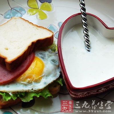 鲜牛奶250毫升,粳米100克 鲜牛奶250毫升,粳米100克